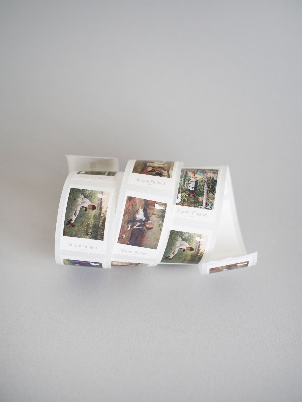 Stamps presented Finnish art&nbsp;classics.